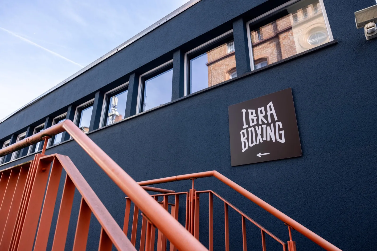 IBRA BOXING – Eingang zur Boxschule in Frankfurt